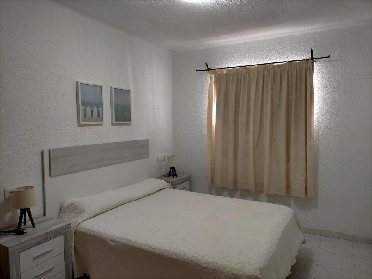 Apartamento Centrico En Primera Linea De Playa Apartman Peñíscola Kültér fotó